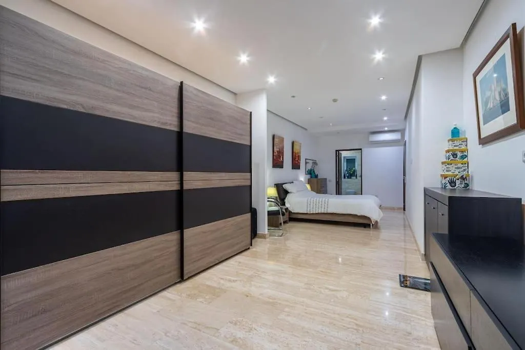 Stunning Luxury 3 Bedroom Apartment Ta Xbiex 0*,