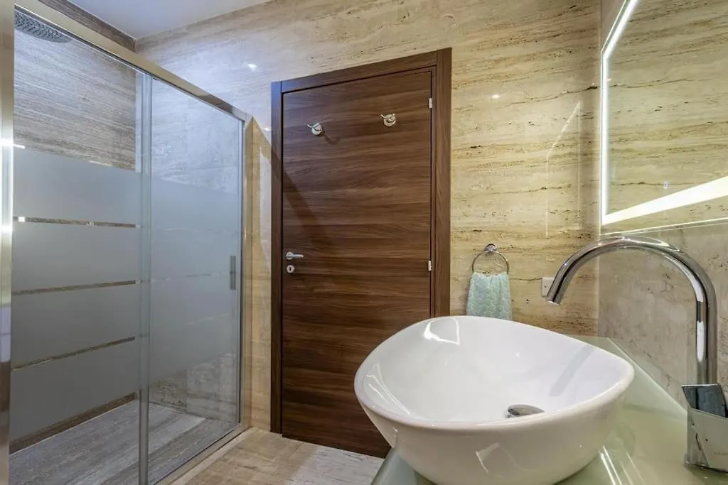 Stunning Luxury 3 Bedroom Apartment Ta Xbiex 0*,  Malta